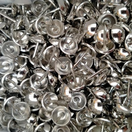 Clous de tapissier (x100)  4 couleurs proposées