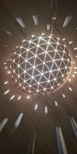 Luminaire calebasse motif arlequin